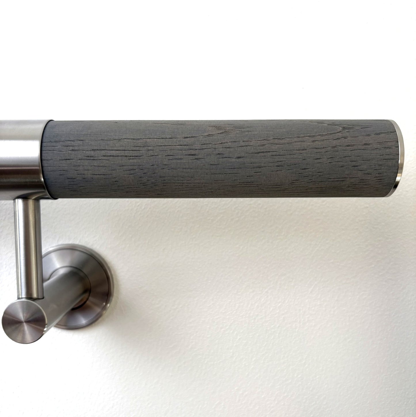 Contemporary Oak Handrail Kit – Black & Grey Finishes (42.4mm Diameter)